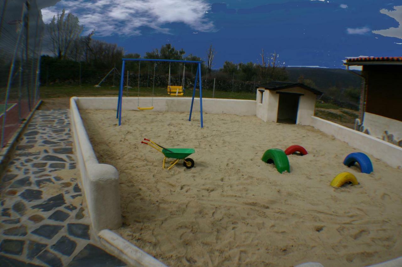 El Canchal De La Gallina - Parking Gratis - Jacuzzi En Privado - Cafeteria - Desayunos - Piscina De Agua Caliente A Partir Del 12 De Abril 2025 Hervás Exterior foto